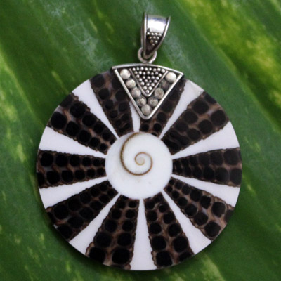 The Polka Pendant