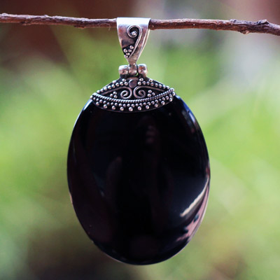 'Black oval pendant